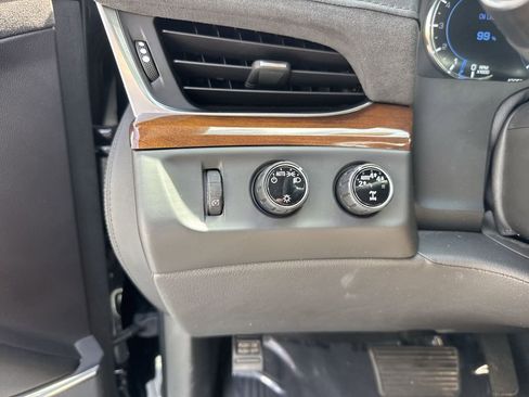 Used 2020 Cadillac Escalade Luxury AWD/4WD image 56
