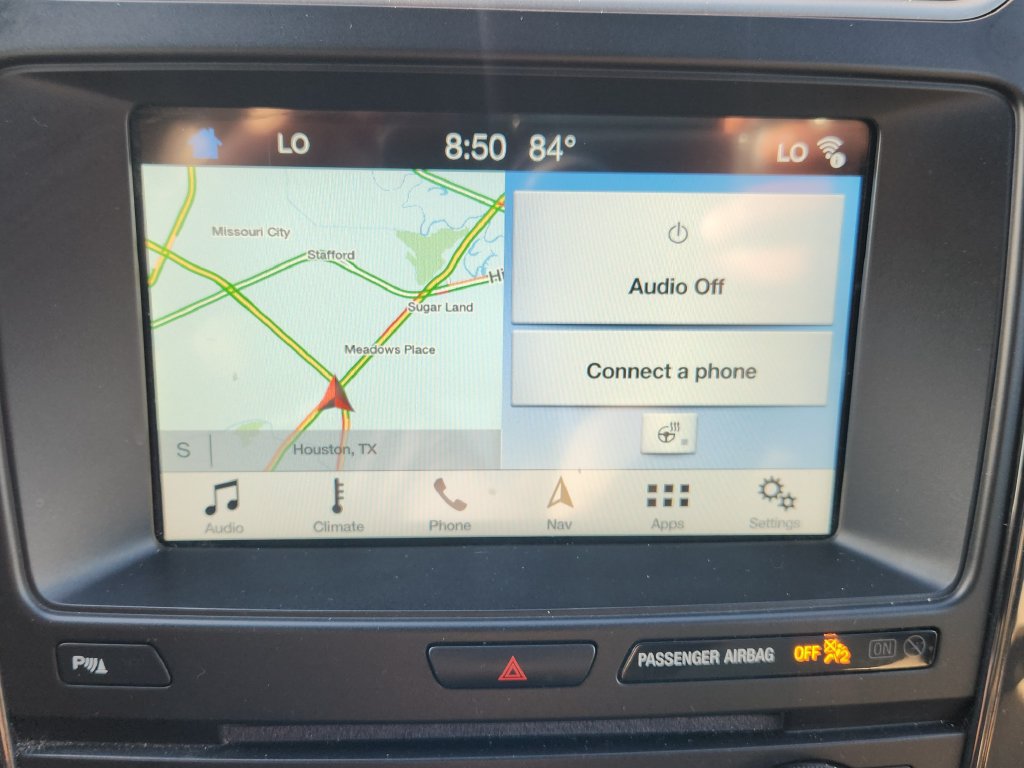 Used 2018 Ford Explorer XLT w/ Equipment Group 202A FWD image 12