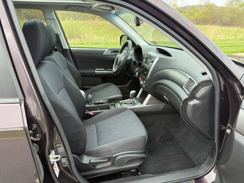 Used 2013 Subaru Forester 2.5X Premium AWD/4WD image 17
