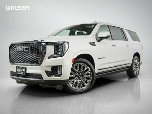 Used 2024 GMC Yukon XL Denali Ultimate AWD/4WD image 1