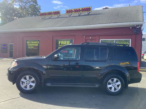 Used 2008 Nissan Pathfinder SE w/ Leather Pkg image 4