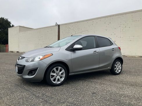 Used 2013 MAZDA MAZDA2 Touring image 72