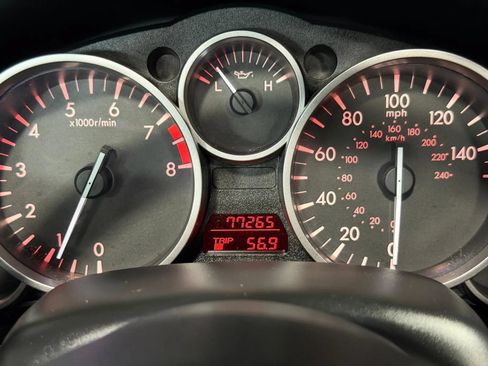 Used 2013 MAZDA MX-5 Miata Grand Touring RWD image 23