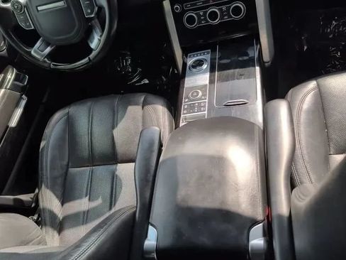 Used 2017 Land Rover Range Rover HSE AWD/4WD image 18
