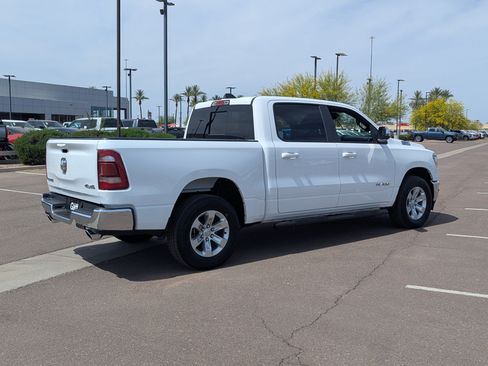 Used 2024 RAM 1500 Laramie AWD/4WD image 5