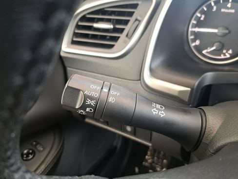 Used 2023 Nissan Murano SV AWD/4WD image 20