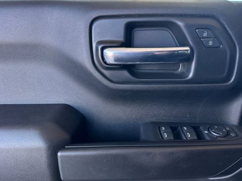 Used 2024 Chevrolet Silverado 1500 Custom image 10