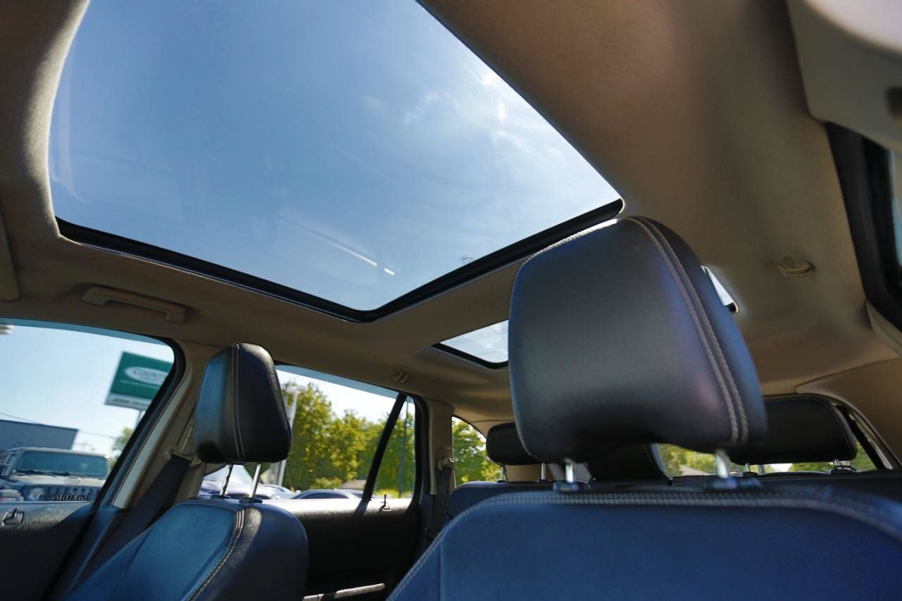 Used 2010 Ford Edge Limited AWD/4WD image 9