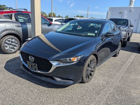 Used 2024 MAZDA MAZDA3 s FWD image 3