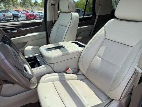 Used 2023 GMC Yukon Denali AWD/4WD image 18