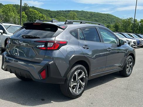 Used 2024 Subaru Crosstrek 2.0i Premium AWD/4WD image 4