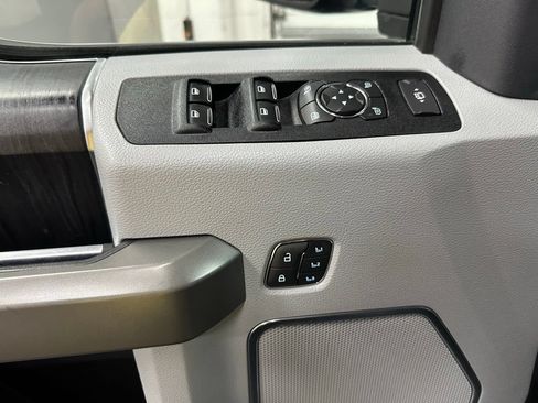 Used 2022 Ford F350 Limited AWD/4WD image 18