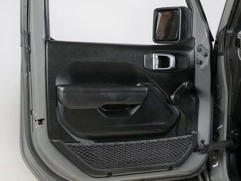 Used 2022 Jeep Wrangler Unlimited Sport image 24