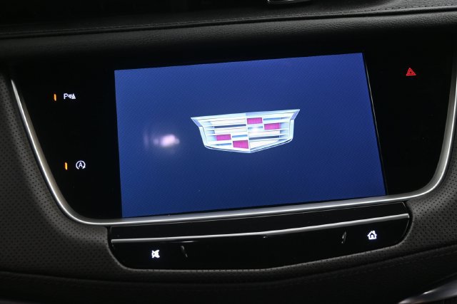 Used 2025 Cadillac XT5 Luxury w/ LPO, Floor Liner Package AWD/4WD image 24
