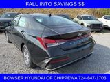 New 2025 Hyundai Elantra SE image 3