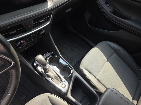 Used 2024 Buick Encore GX Preferred FWD image 28
