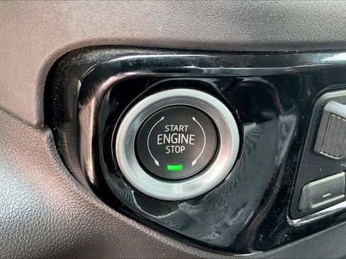 Used 2022 GMC Sierra 1500 SLT RWD image 33