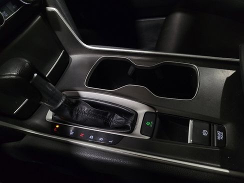 Used 2018 Honda Accord LX image 26