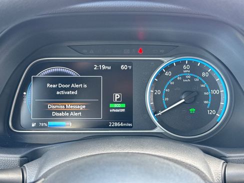 Used 2022 Nissan Leaf S image 32