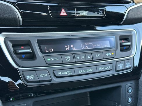 New 2025 Honda Ridgeline Black Edition image 21