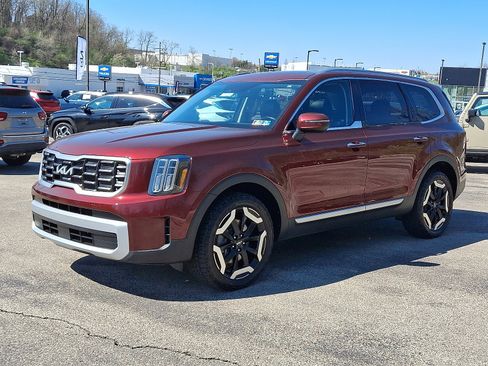 Used 2023 Kia Telluride S w/ S Sunroof Package AWD/4WD image 3