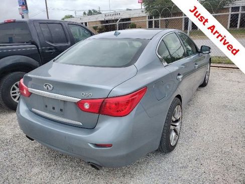 Used 2015 INFINITI Q50 w/ Cargo Package RWD image 11