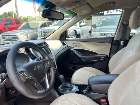 Used 2017 Hyundai Santa Fe Sport FWD image 10