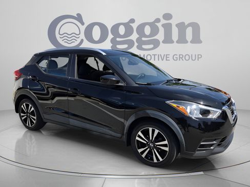 Used 2020 Nissan Kicks SV FWD image 7