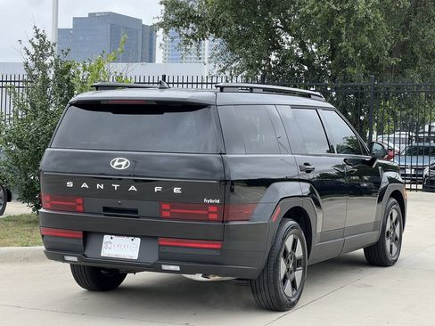 Used 2026 Hyundai Santa Fe SEL FWD image 4