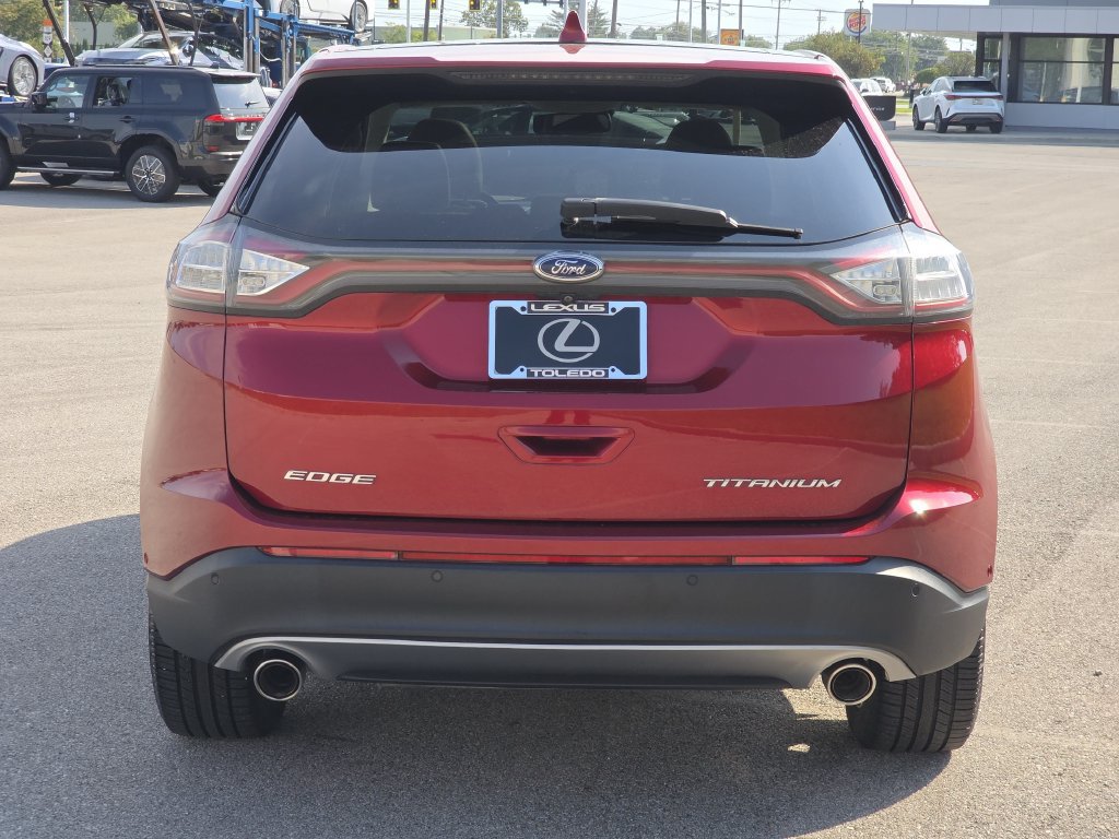 Used 2018 Ford Edge Titanium w/ Equipment Group 302A FWD image 8