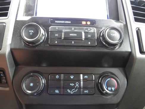 Used 2022 Ford F250 XL w/ Power Equipment Group RWD image 22