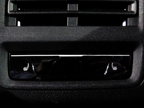 Used 2025 Volkswagen Golf image 86