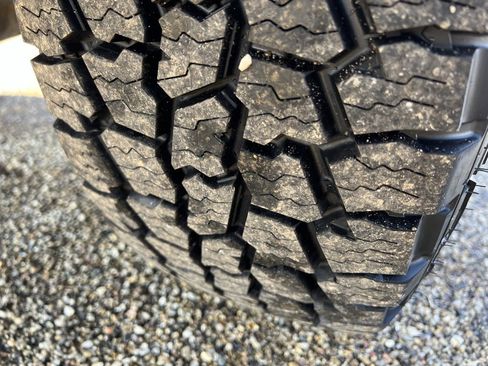 Used 2023 Ford F250 Lariat w/ Chrome Package image 16