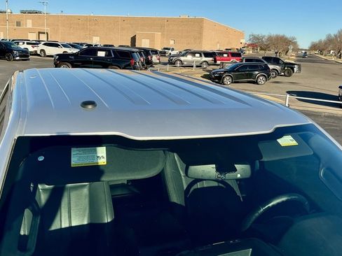 Used 2017 Ford F150 XLT w/ Equipment Group 302A Luxury image 11