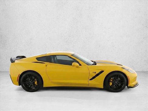 Used 2017 Chevrolet Corvette Stingray Coupe RWD image 8