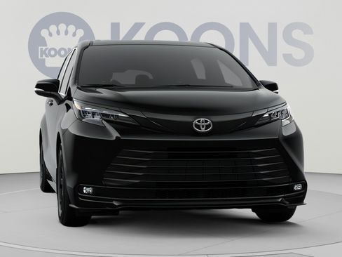 New 2026 Toyota Sienna XLE Woodland Edition AWD/4WD image 19