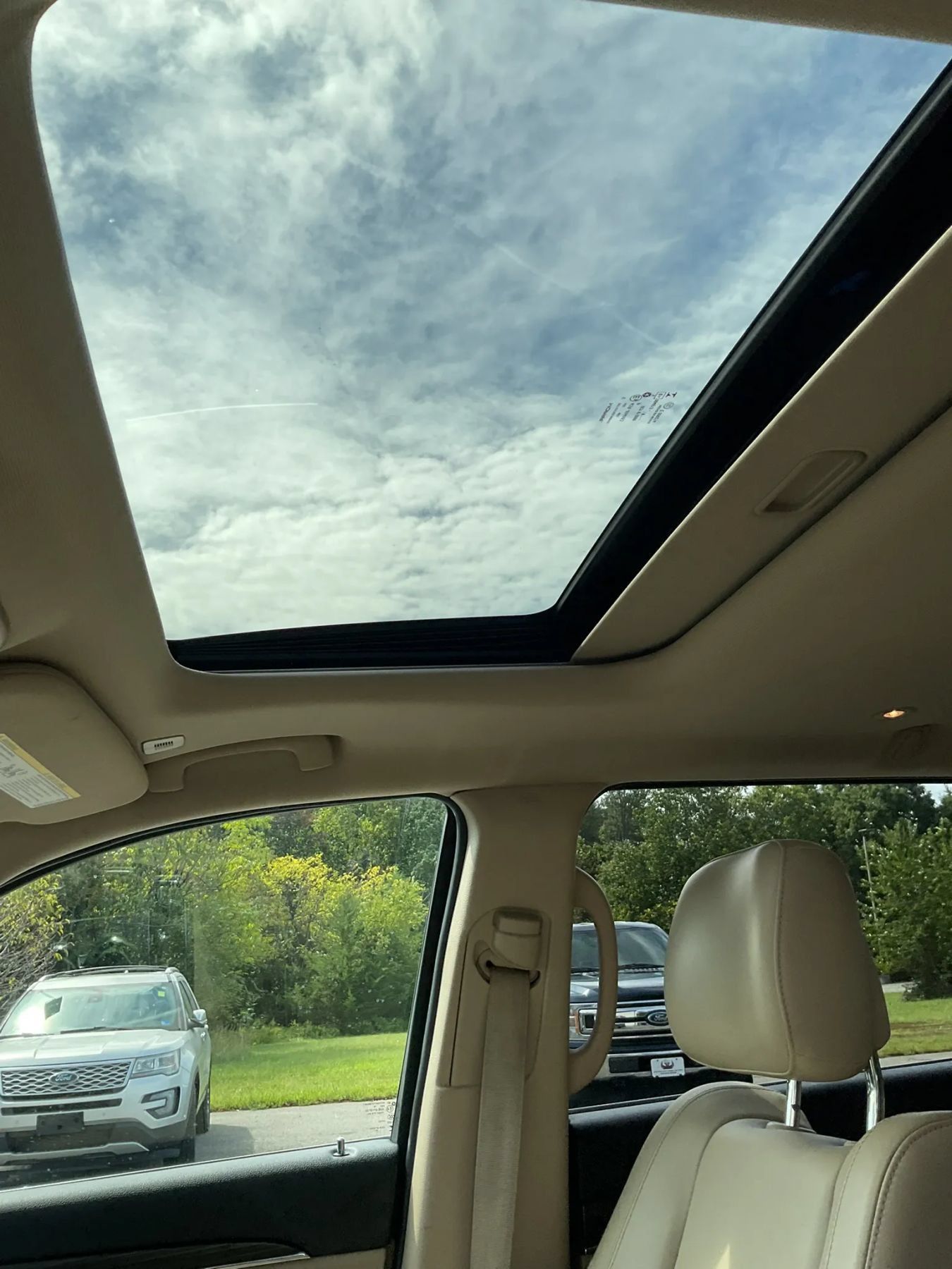 Used 2019 Jeep Grand Cherokee Limited AWD/4WD image 26