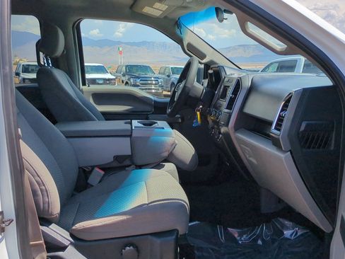 Used 2017 Ford F150 XLT AWD/4WD image 28