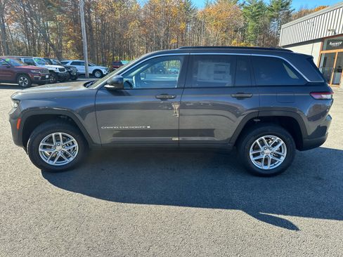 New 2025 Jeep Grand Cherokee Laredo w/ Luxury Tech Group I image 10
