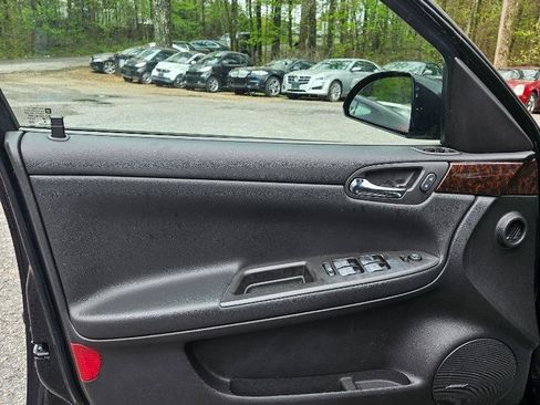 Used 2016 Chevrolet Impala LTZ image 34