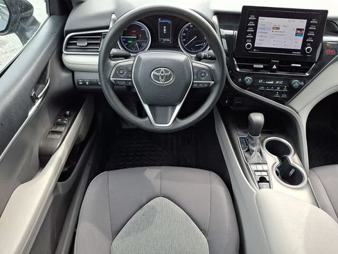 Certified 2022 Toyota Camry LE FWD image 11