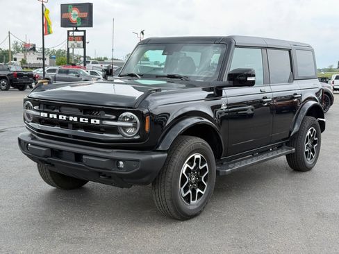 Used 2023 Ford Bronco Outer Banks AWD/4WD image 4