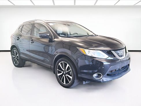 Used 2017 Nissan Rogue Sport SL w/ SL Premium Package image 3