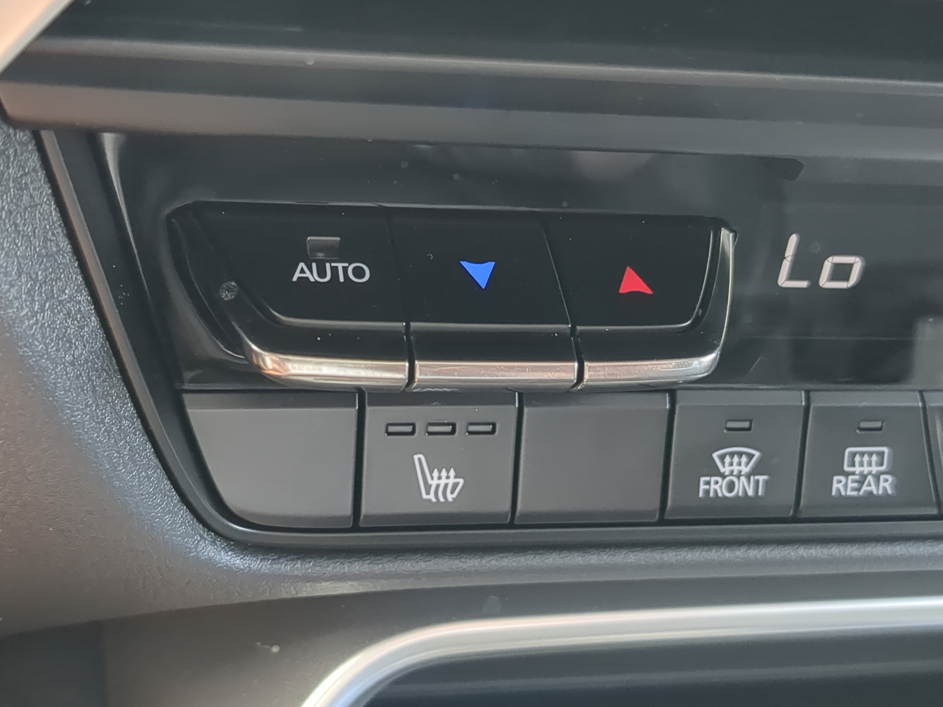 Certified 2025 MAZDA CX-70 Plug-In Hybrid w/ Premium Pkg AWD/4WD image 21