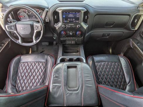 Used 2021 Chevrolet Silverado 1500 RST w/ LPO, Blackout Package image 17