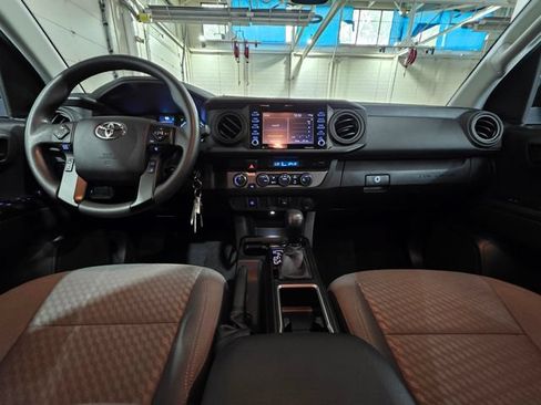 Used 2023 Toyota Tacoma SR AWD/4WD image 14