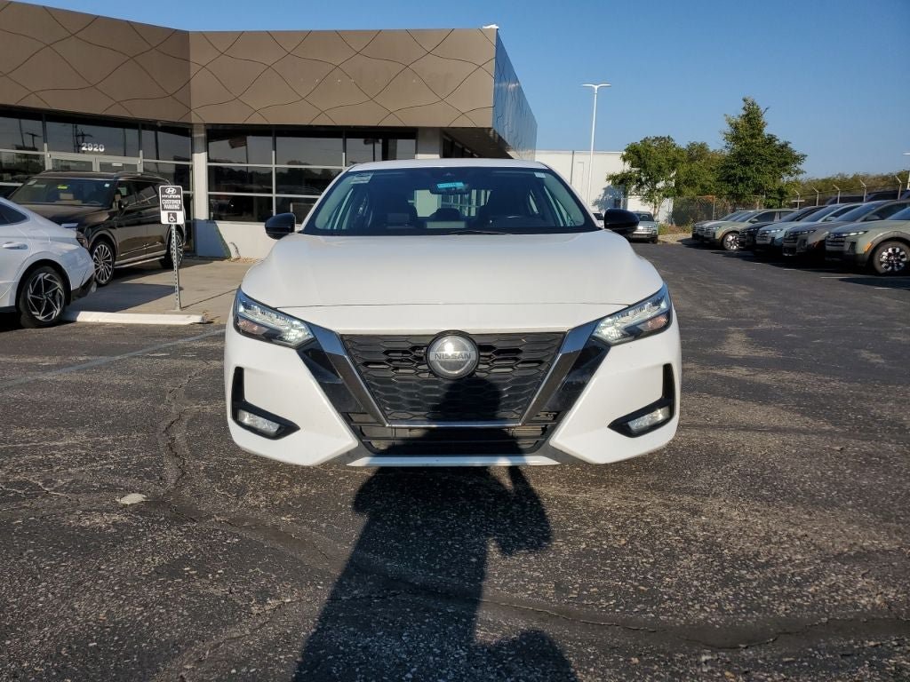Used 2020 Nissan Sentra SR w/ Electronics Package FWD image 2
