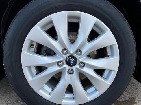 Used 2017 Subaru Legacy 2.5i Premium image 16