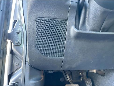 Used 2018 Jeep Wrangler Unlimited Rubicon image 19