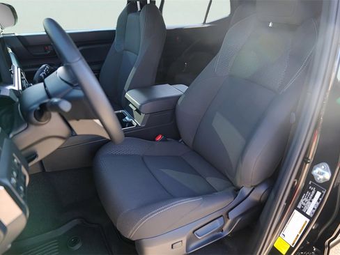 Used 2025 Toyota 4Runner SR5 image 10